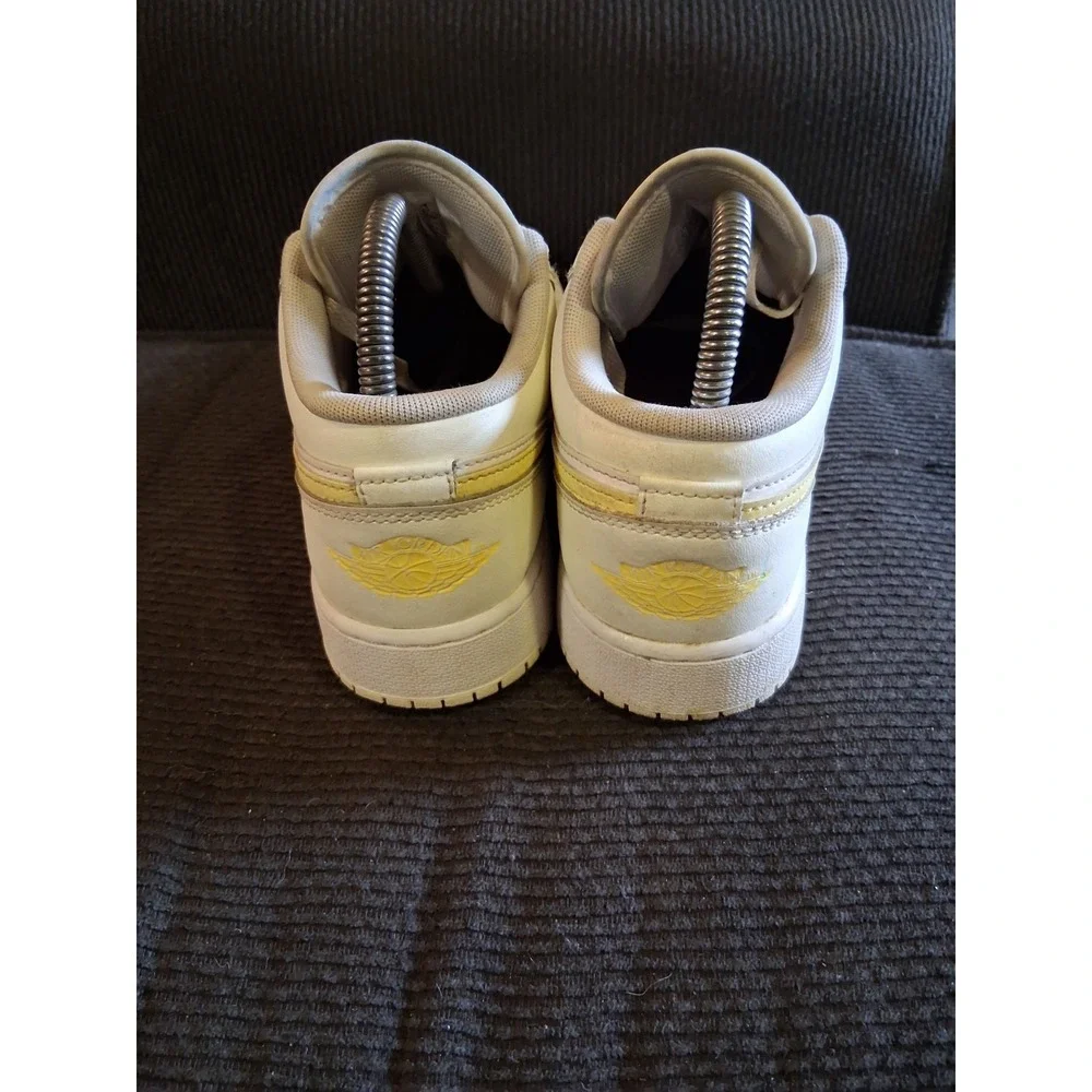 Nike Shoes Womens 8 Youth 6.5Y Air Jordan 1 Low GS Sail/Light‎ Laser Orange